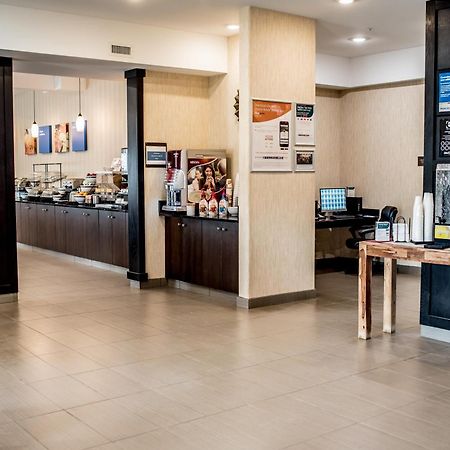 Comfort Inn & Suites Fox Creek Екстериор снимка