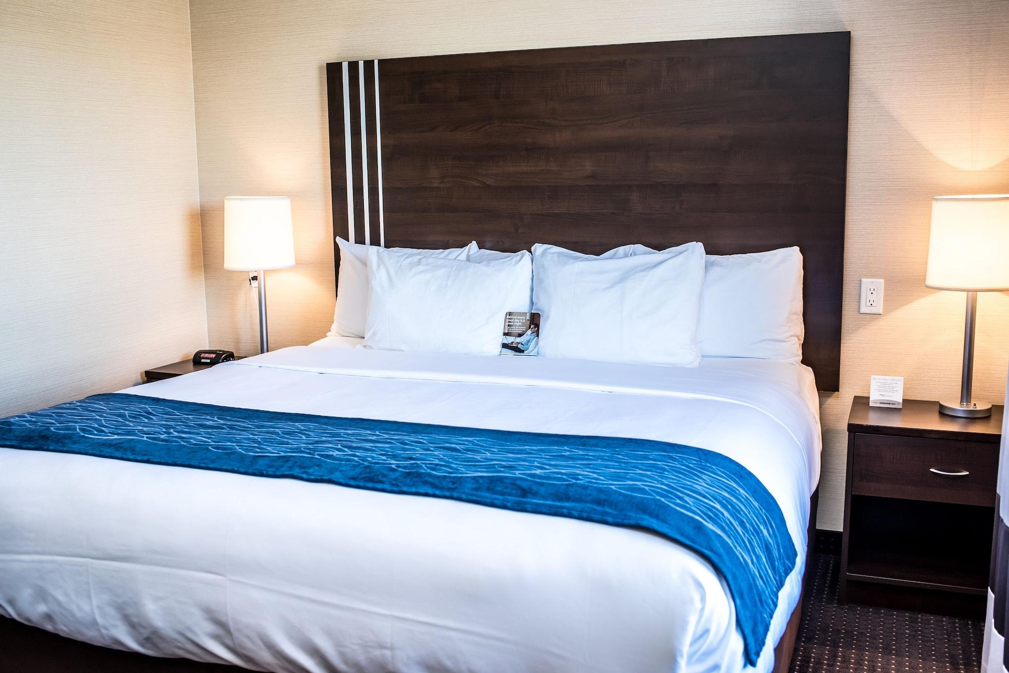 Comfort Inn & Suites Fox Creek Екстериор снимка