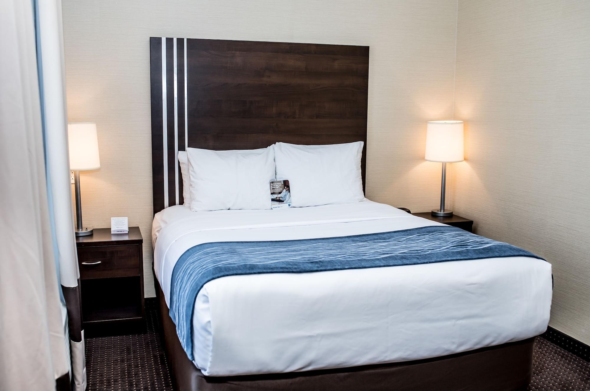 Comfort Inn & Suites Fox Creek Екстериор снимка