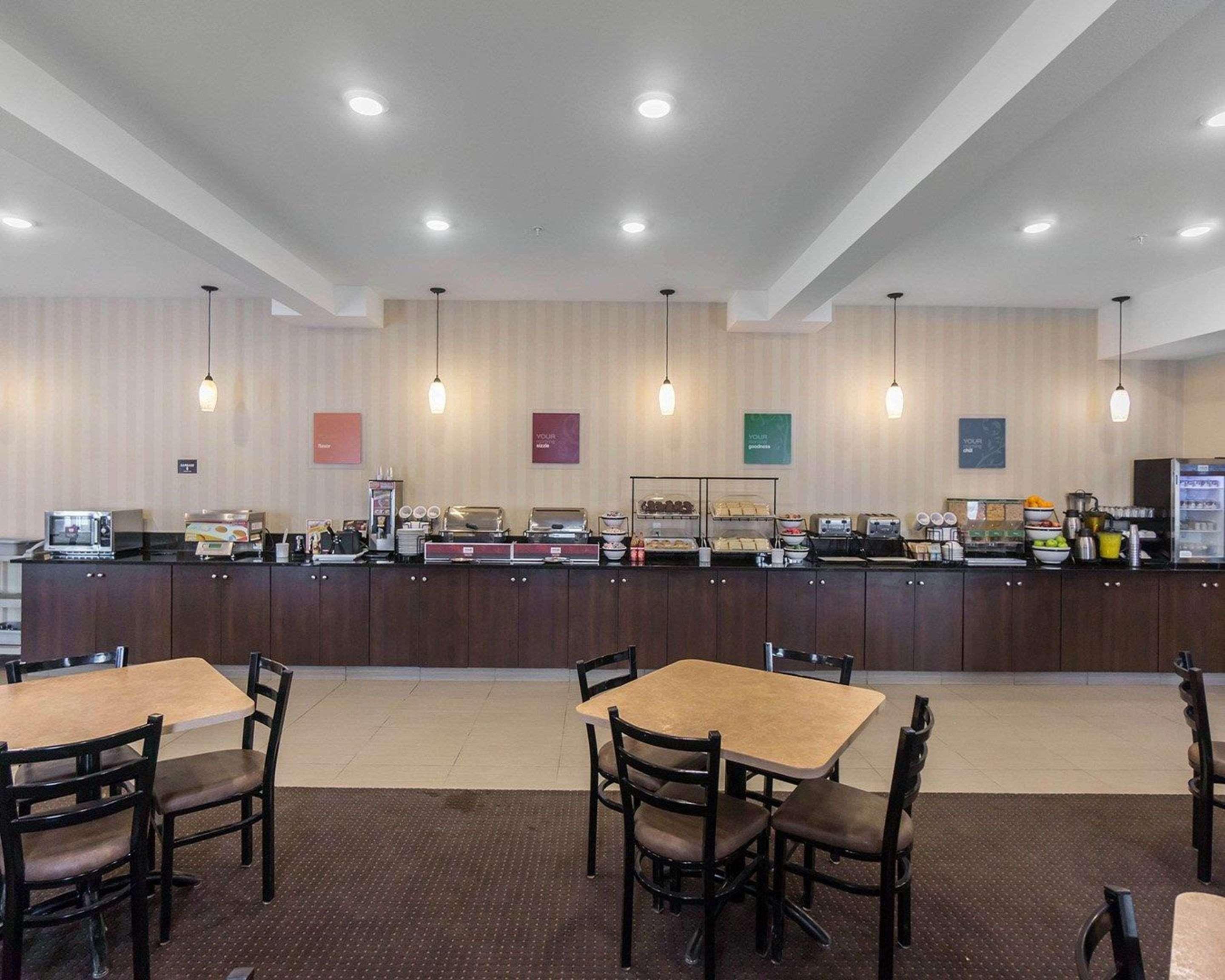 Comfort Inn & Suites Fox Creek Екстериор снимка