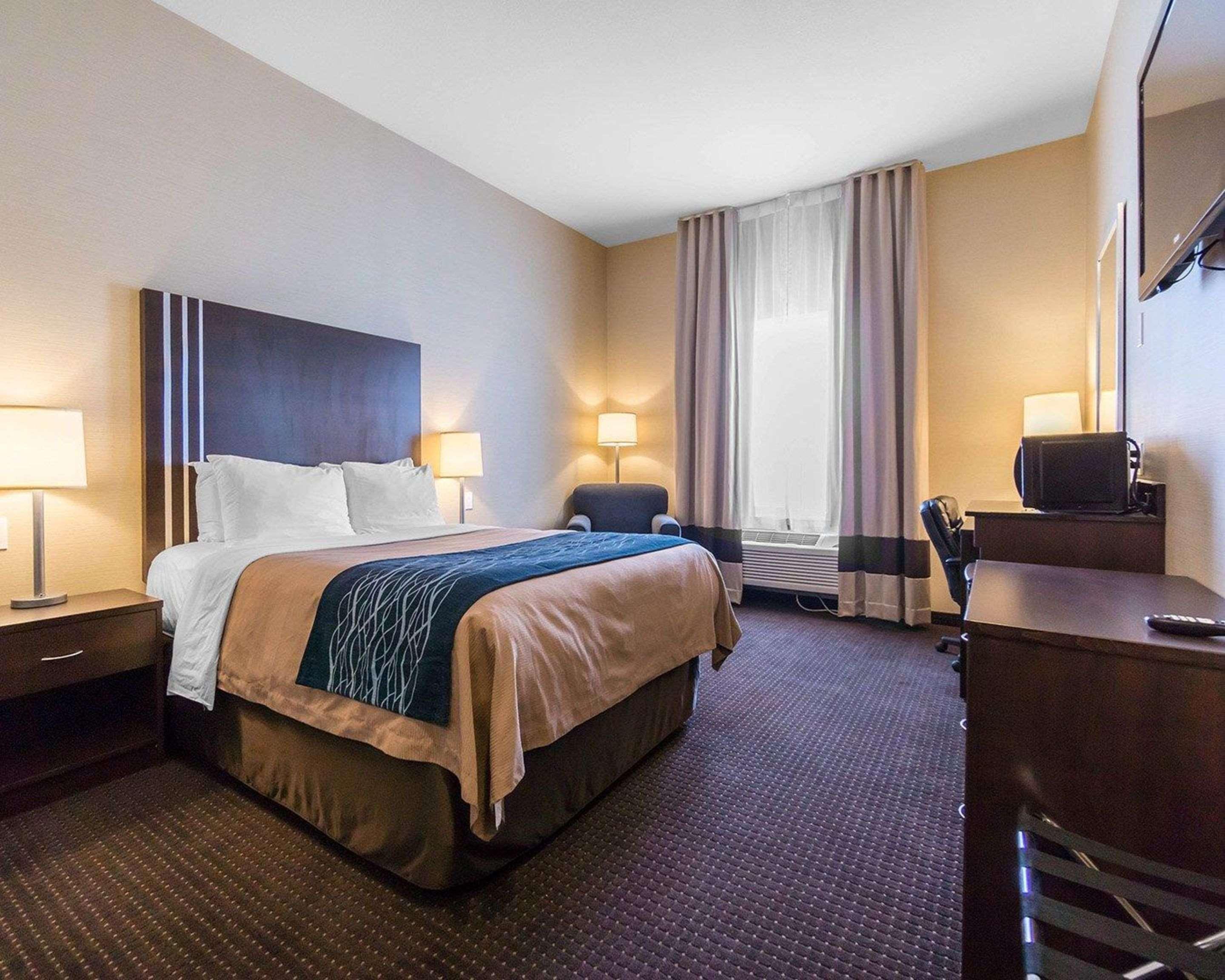 Comfort Inn & Suites Fox Creek Екстериор снимка