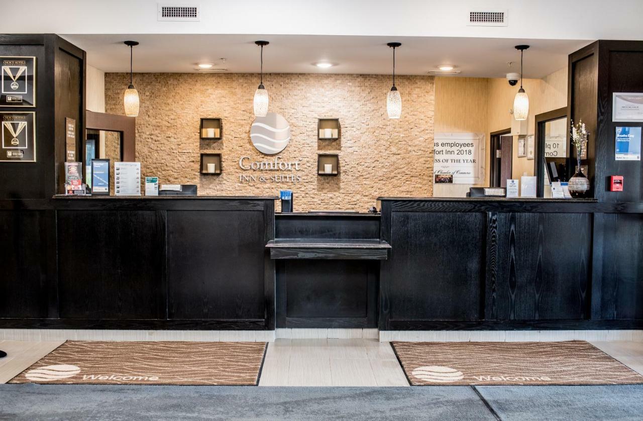 Comfort Inn & Suites Fox Creek Екстериор снимка